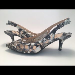 J Renee Sz 6 M NEW In BOX Black/White/Gray Patent